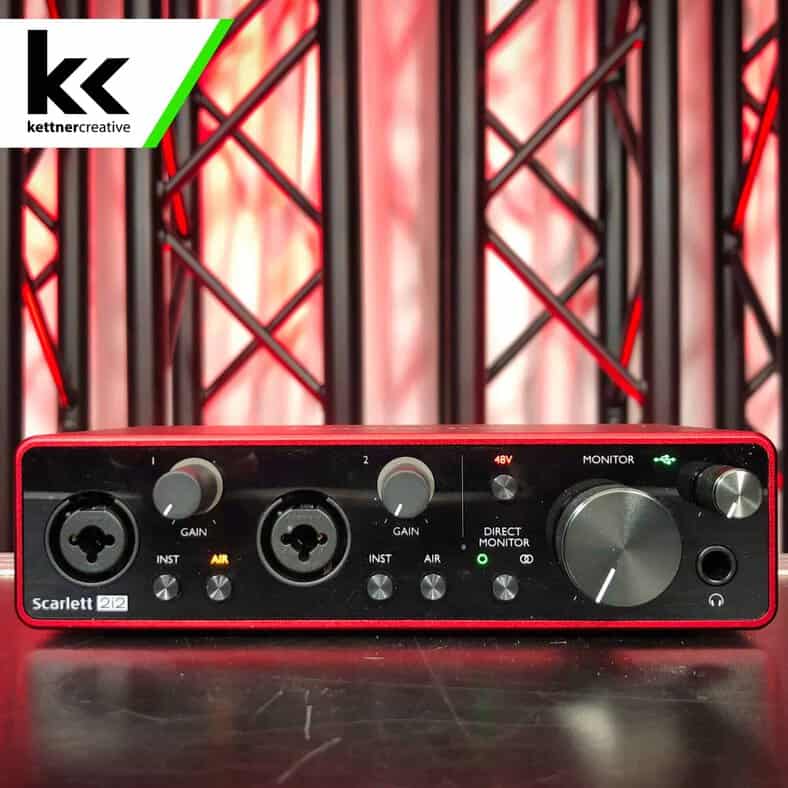 Focusrite Scarlett 2i2 & Audio Technica AT2020 Microphone Focusrite Scarlett 2i2 & Audio Technica AT2020 Microphone